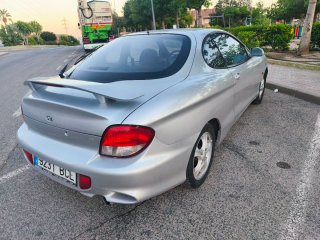 Hyundai Coupe 2001