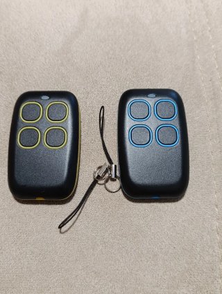 2 Mandos Garaje Negro y Amarillo/Azul