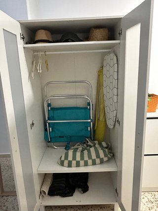 Armario Blanco Ikea con Puertas de Cristal