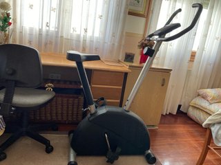 Bicicleta Estática co bastantes años pero funciona