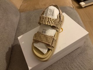 Sandalias GUESS Beige sin estrenar