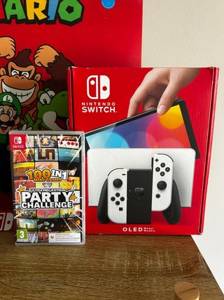 Nintendo Switch OLED COMO NUEVA+ Videojuego gratis