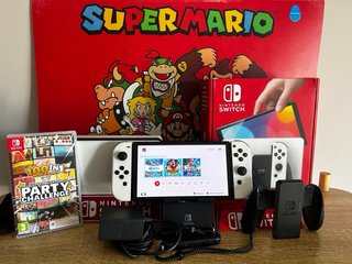 Nintendo Switch OLED COMO NUEVA+ Videojuego gratis