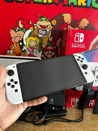 Nintendo Switch OLED COMO NUEVA+ Videojuego gratis