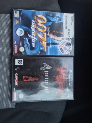 Lote 2 Juegos Nintendo GameCube: 007 y Resident Ev