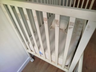 Cuna Ikea Sunvik con colchón