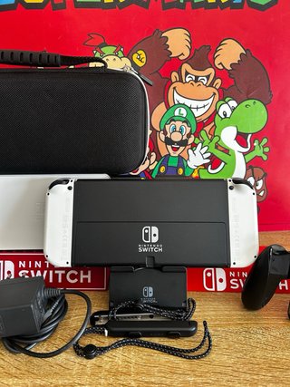 Nintendo Switch OLED Blanca + Accesorios