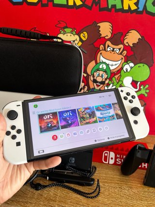 Nintendo Switch OLED Blanca + Accesorios