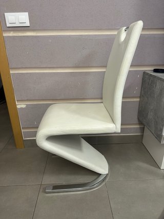 Silla de comedor blanca