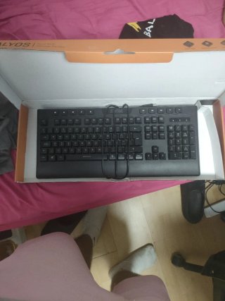 Teclado Gaming Krom Alyos