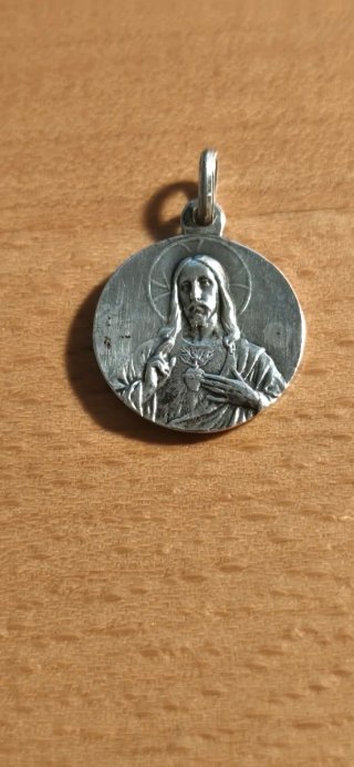Medalla Virgen de Montserrat Antigua
