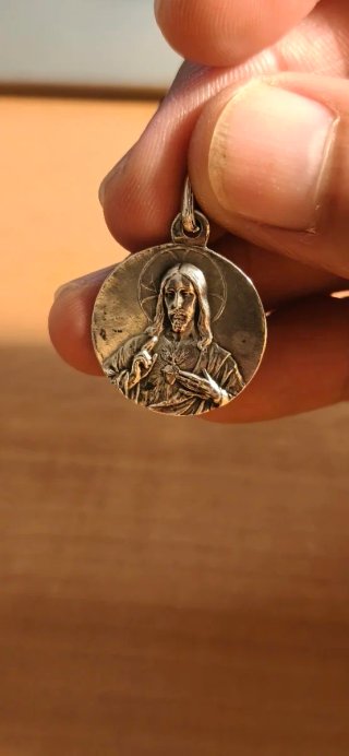 Medalla Virgen de Montserrat Antigua