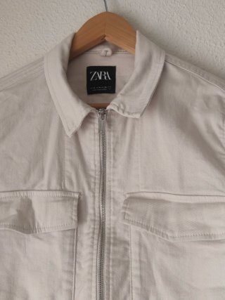 Chaqueta Zara Beige