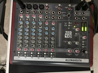 Mesa de Mezclas Allen & Heath ZED10