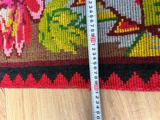 Tappeto lana vintage floreale