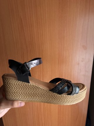Sandalias con Plataforma y Brillos