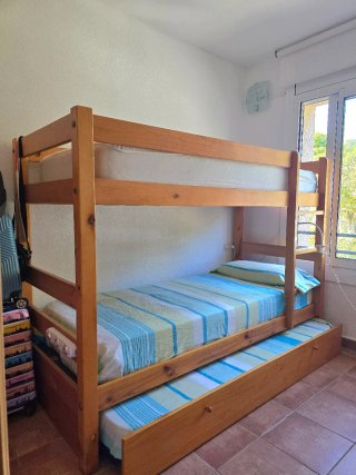 Litera 3 camas madera maciza.disen̈o recto atempor