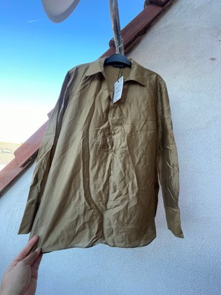 Camisa Zara verde oliva