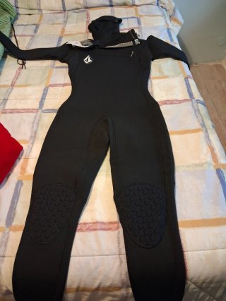 Neopreno Volcom 4/3