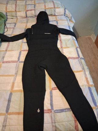 Neopreno Volcom 4/3