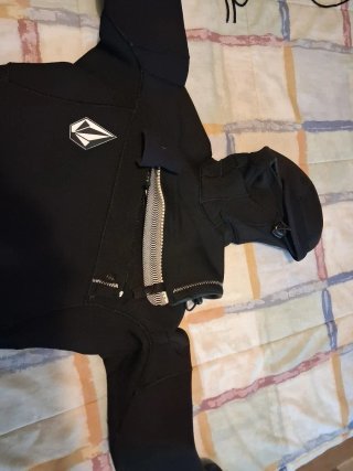 Neopreno Volcom 4/3