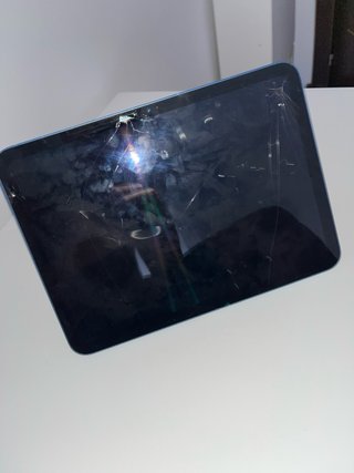 iPad 10ª Generación Azul pantalla rota funciona