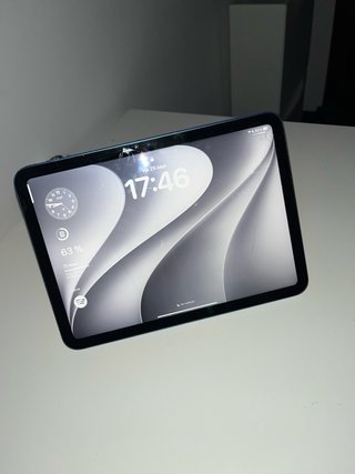 iPad 10ª Generación Azul pantalla rota funciona