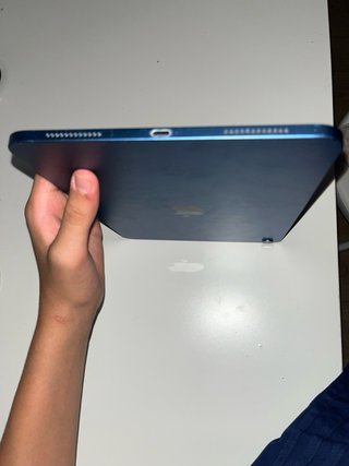 iPad 10ª Generación Azul pantalla rota funciona