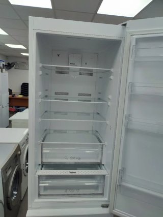 Nevera marca Svan 200/60cm clase E con garantían