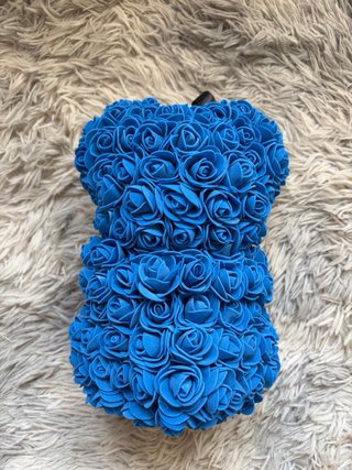 Oso de rosas azul Bad Bunny
