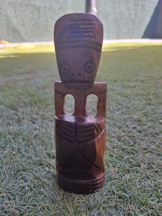 Escultura de madera Dominicana