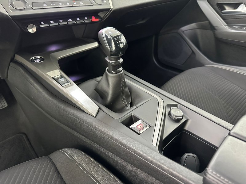 Peugeot 308 2023, foto 24
