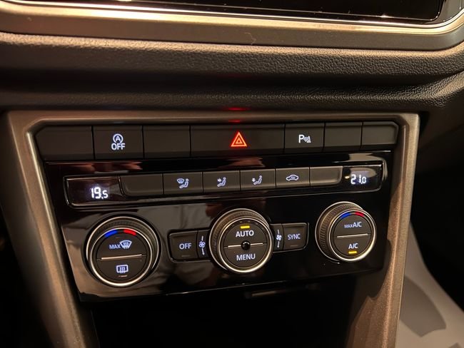 Volkswagen T-Roc 2022, foto 12