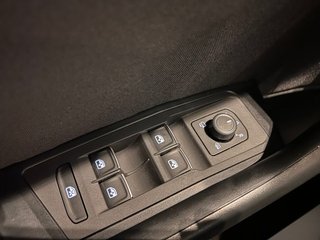 Volkswagen T-Roc R-LINE TSI 150cv. SOLO 50.000km!!!