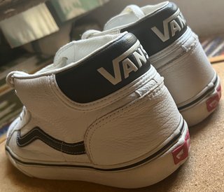 Zapatillas VANS Caña Alta Cuero Blancas Talla 44.5