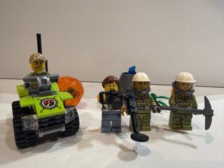 LEGO City Volcán 60120 y 60184