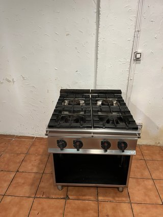 Cocina Industrial 4 Fuegos Berto's