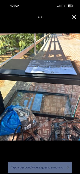 Acquario completo con accessori