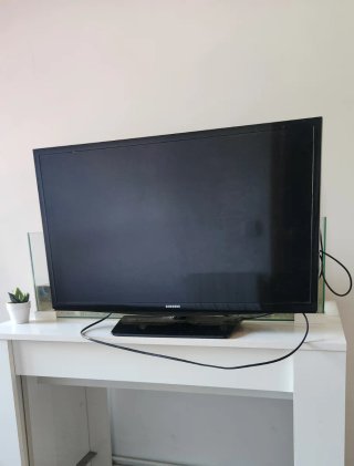 Televisor Samsung 28"