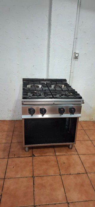 Cocina Industrial Bertos de 4 Fuegos