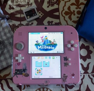 Nintendo 2DS Rosa con Accesorios