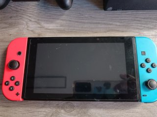 Nintendo Switch Azul y Rojo