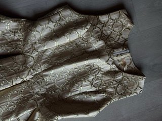Vestido Elegante Dorado