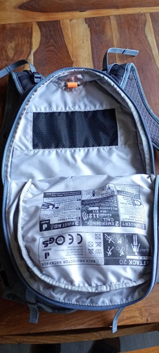 Mochila Deuter Attack 20