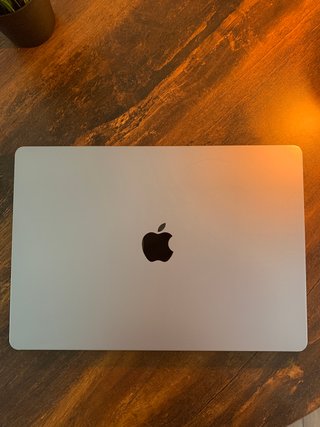 MacBook Air 15" M2 (2023) 16GB RAM 256GB SSD