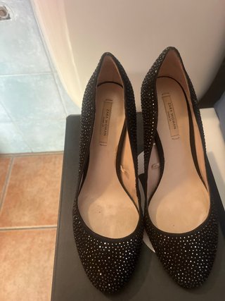 Zapatos de tacón Zara negros