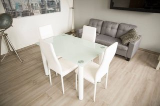 Conjunto de Mesa y 4 Sillas ¡NUEVO¡