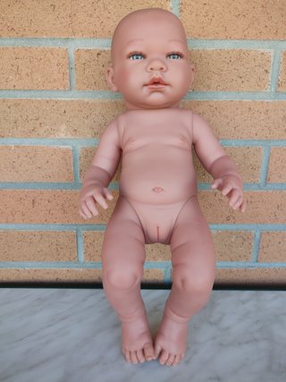Muñeca Bebe Angela Simon