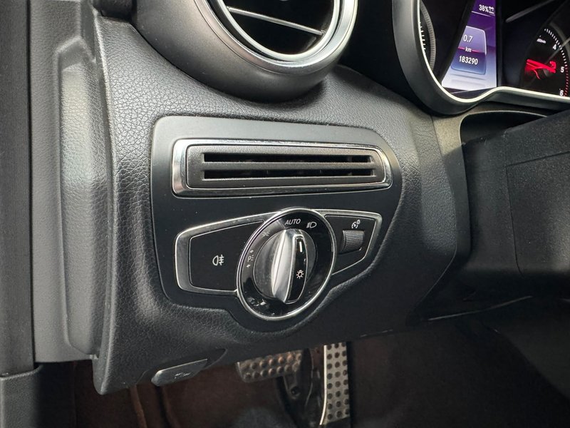 Mercedes-Benz Clase C 2016, foto 27