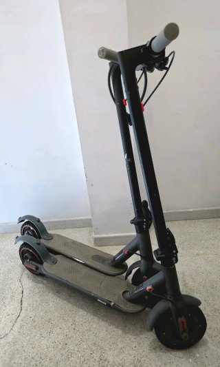 2 Patinetes Eléctricos